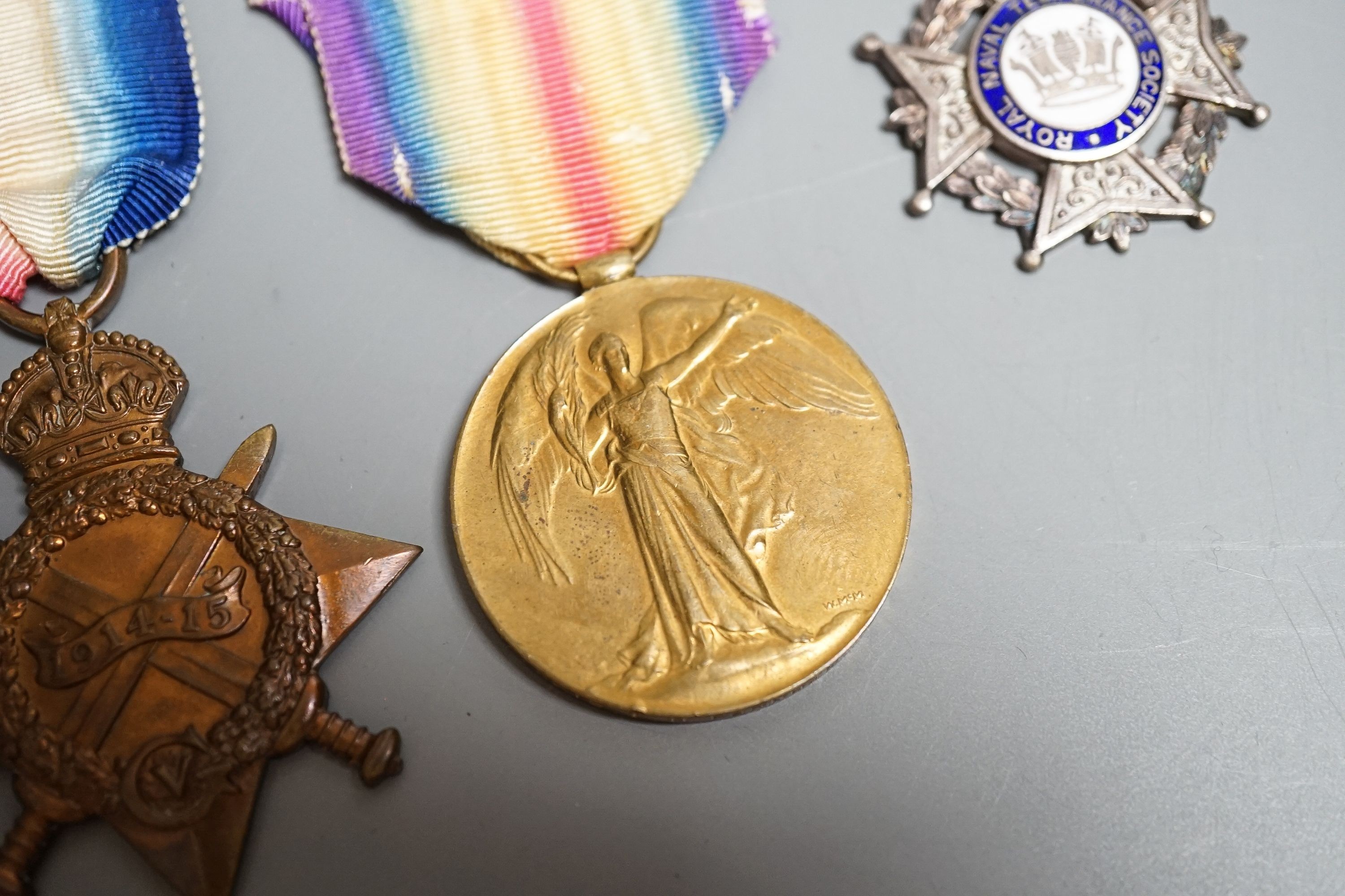 A WWI trio to J. 28219 Thomas H Parnham Able Seaman, Royal Navy, KIA aboard destroyer HMS Strongbow, sunk 17th October 1917, and a Royal Navy Temperance Society Three-Years medal (4)